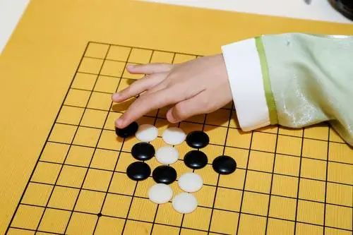 有道縱橫杯 少兒圍棋公開賽火熱報名中